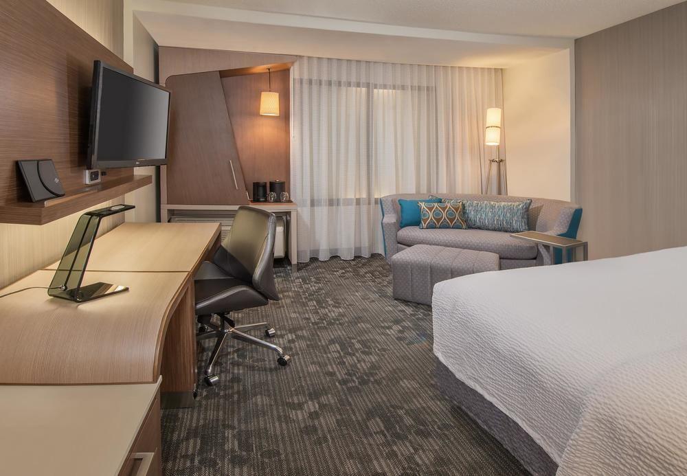 Courtyard By Marriott Atlanta Lithia Springs Hotel Exterior photo
