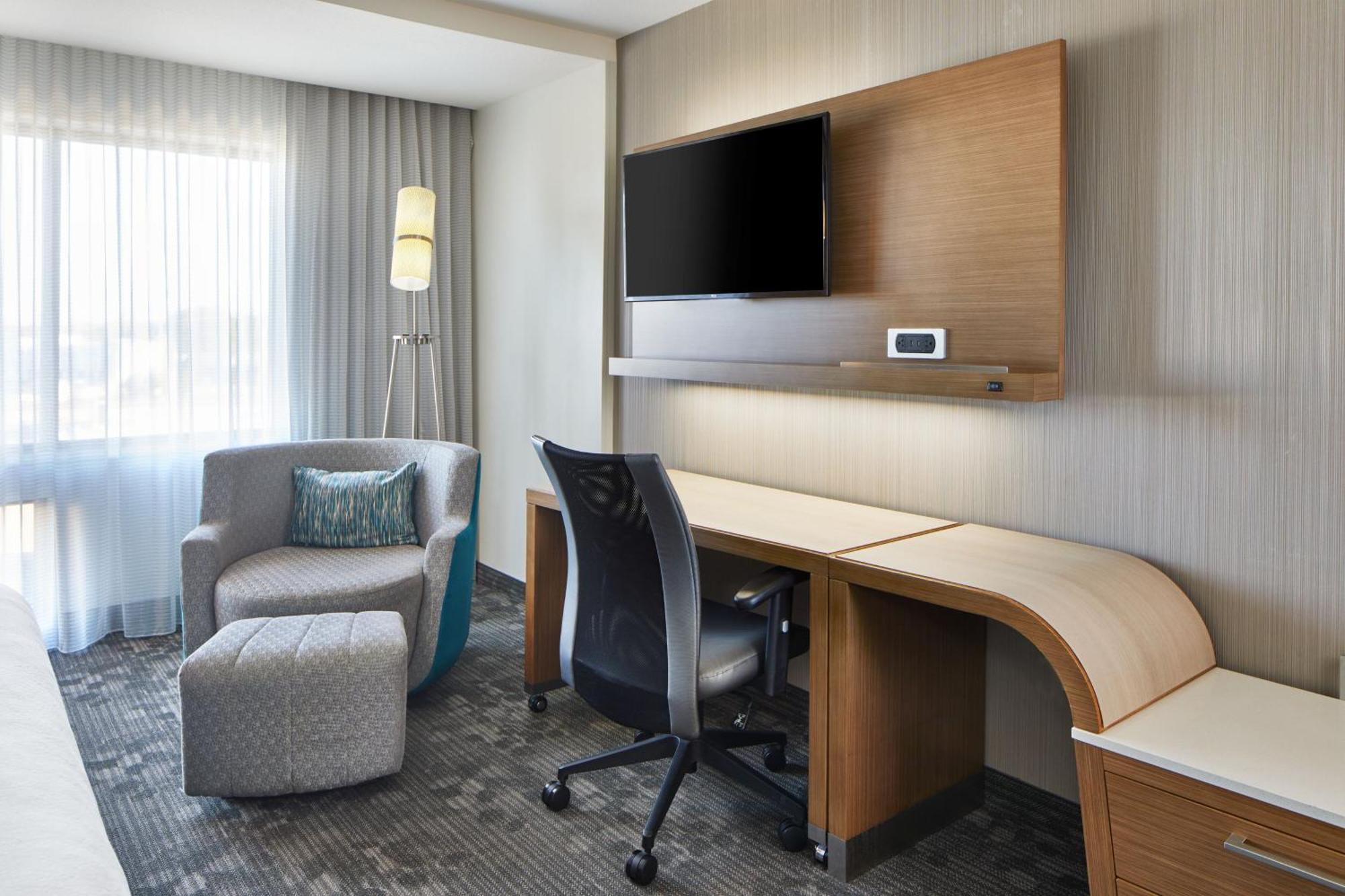 Courtyard By Marriott Atlanta Lithia Springs Hotel Exterior photo